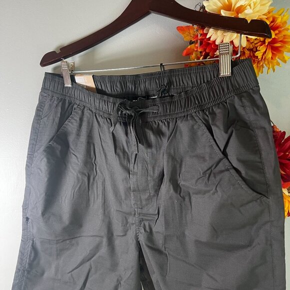 prAna Men's Double Peak E-Waist Everyday Hiking Short  LARGE/ 8"L in Charcoal - Picture 3 of 8